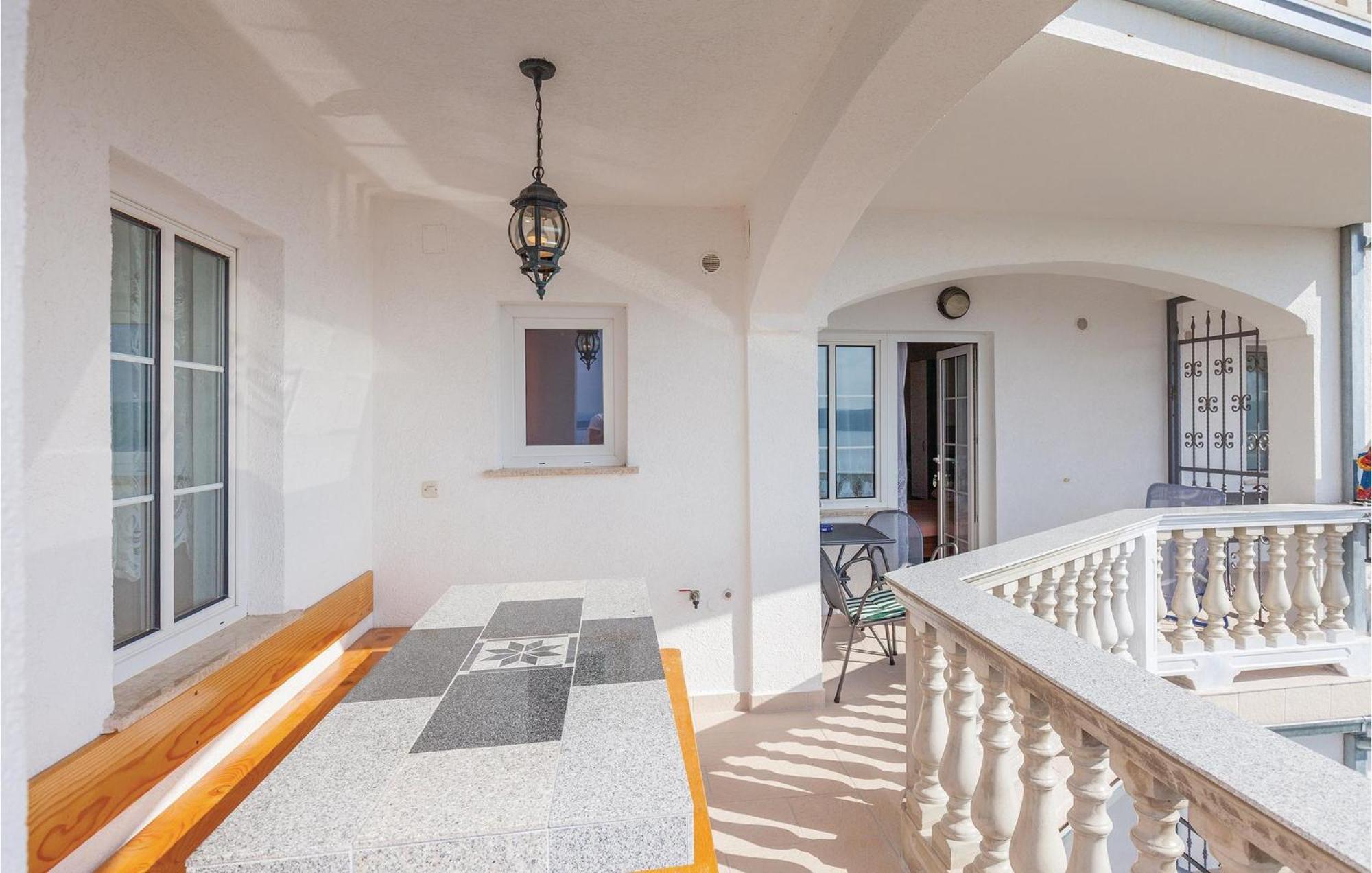 Nice Apartment In Crikvenica With Kitchen Extérieur photo