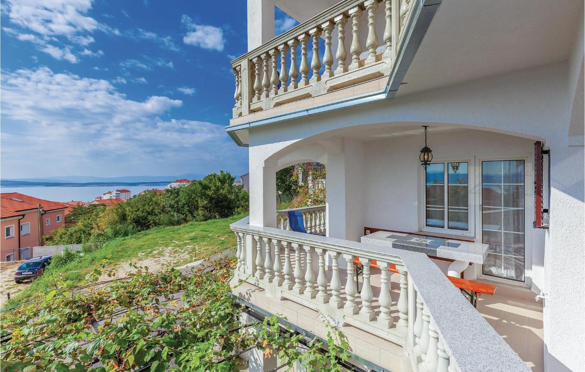 Nice Apartment In Crikvenica With Kitchen Extérieur photo
