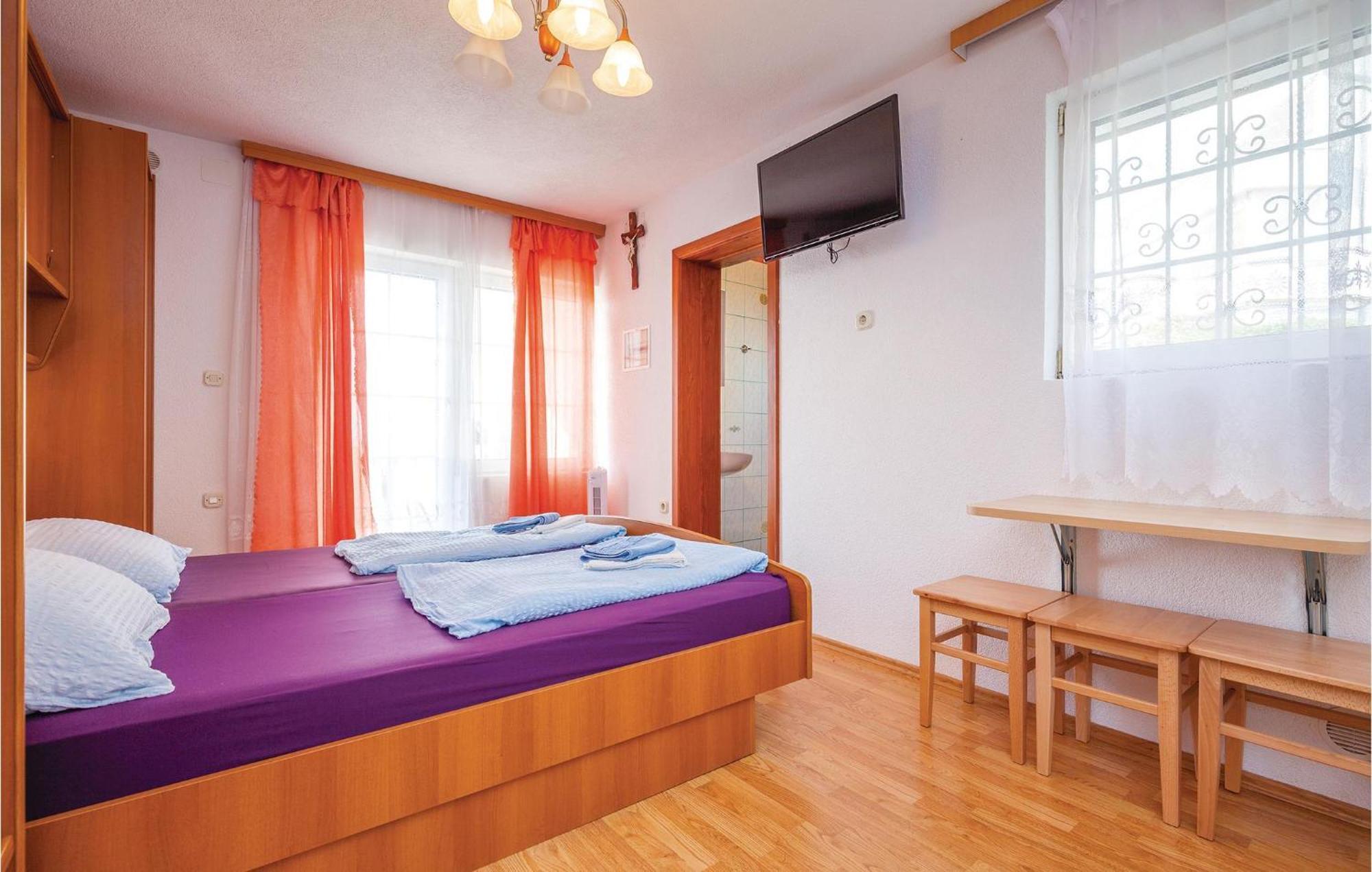 Nice Apartment In Crikvenica With Kitchen Extérieur photo